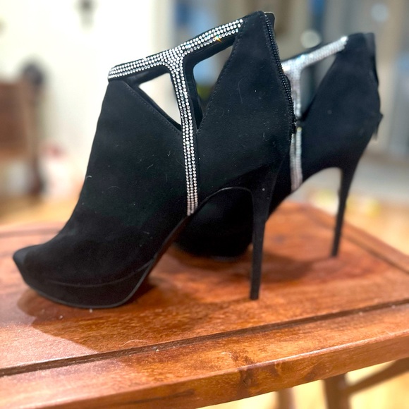 ALDO- Suede /Rhinestone Booties - Picture 4 of 5